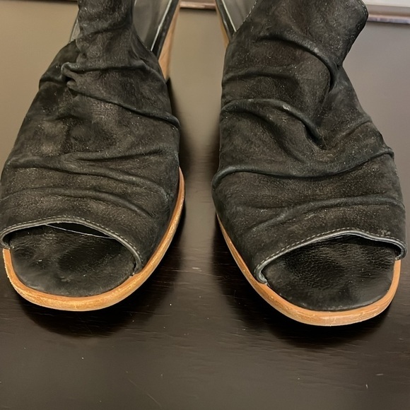 Paul Green Rival Sandal, black nubuck leather, scrunched look,slingback, 8.5 - Picture 7 of 16